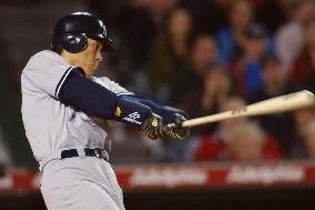 Matsui singles in back-to-back at-bats, records RBI